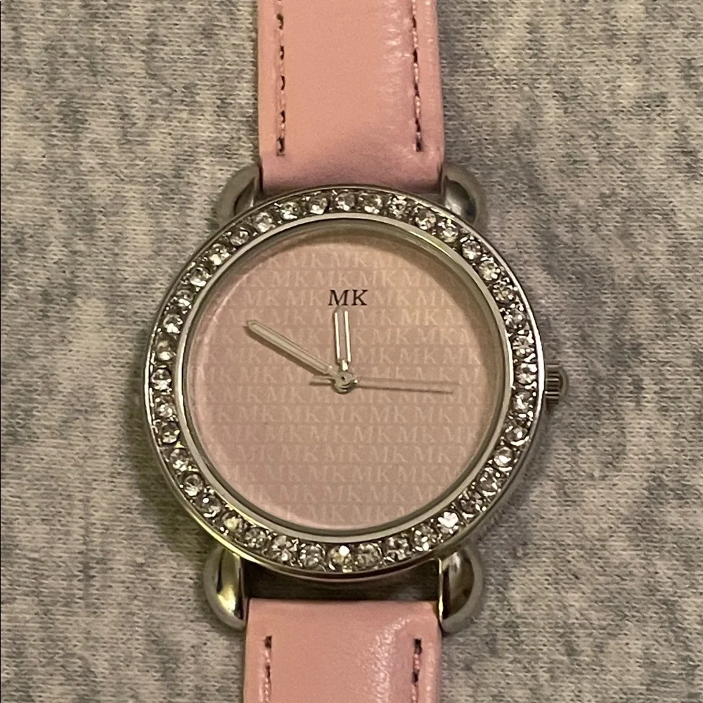 Michael Kors Blush Pink Crystal-Embellished Watch works great new battery - Picture 2 of 6